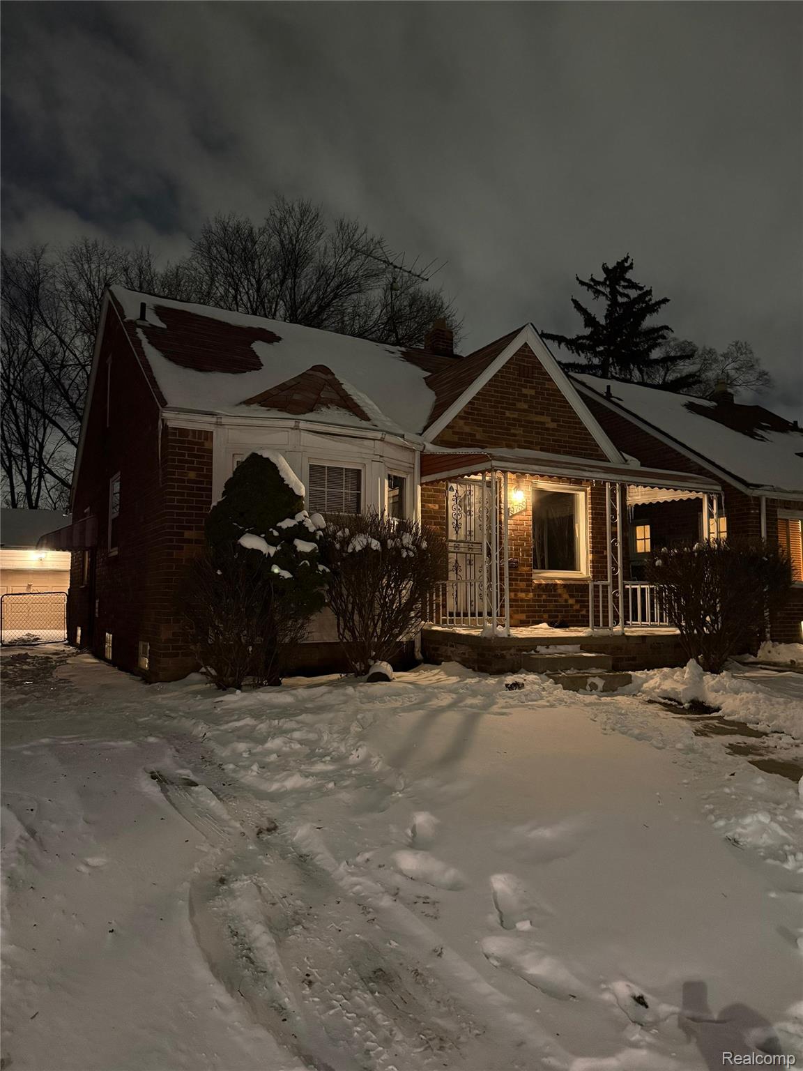 9759 Manistique Street