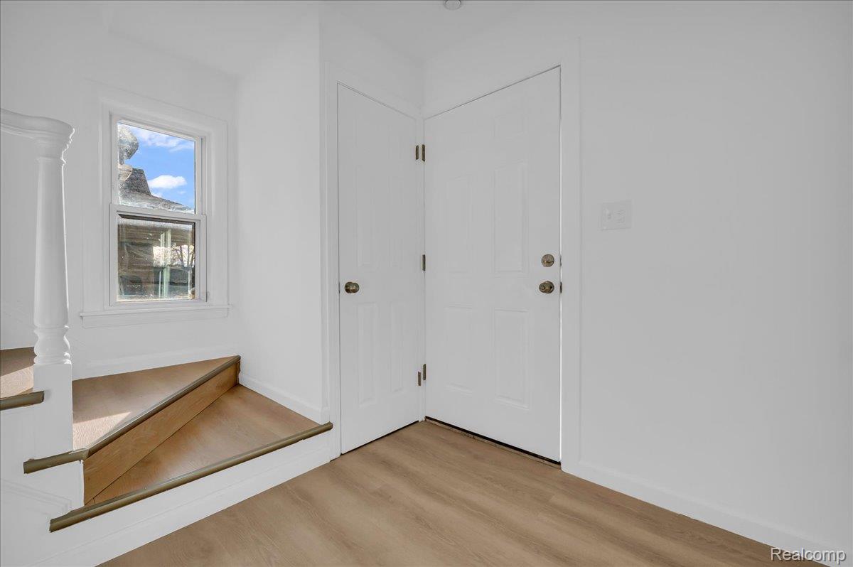 16560 Oakfield Street