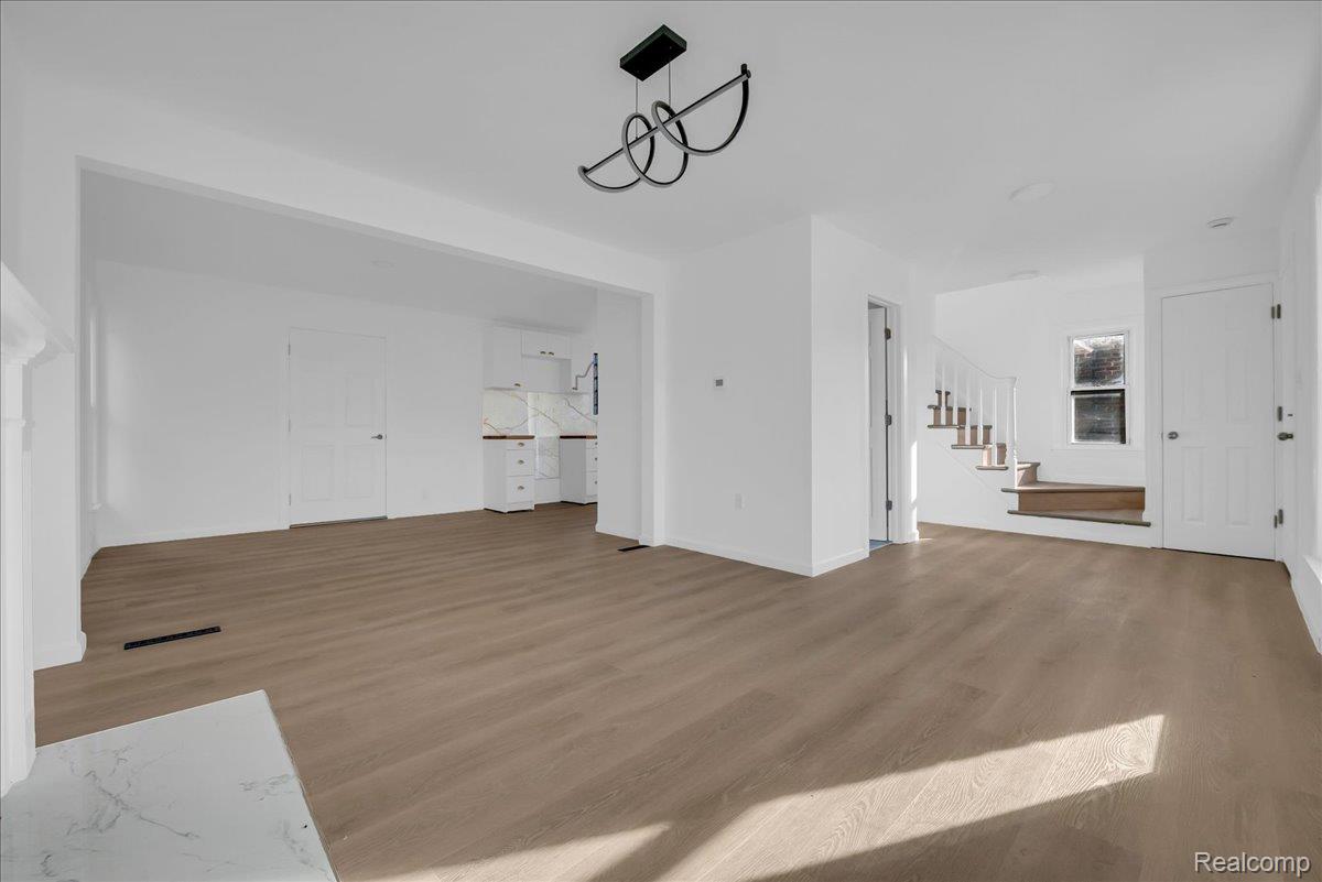 16560 Oakfield Street