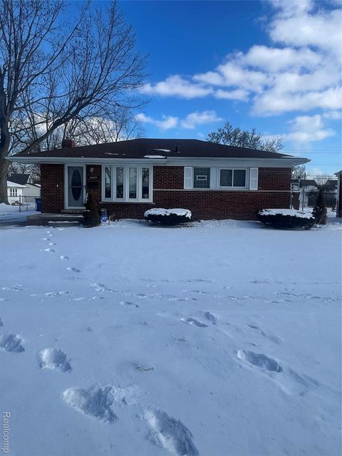 24624 Melody Road Warren City MI 48089