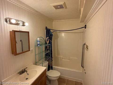 Photo of 11330 Packard Avenue, Warren City, MI 48089 (MLS # 20261059720)