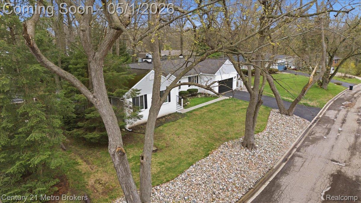 5060 Oneida Drive