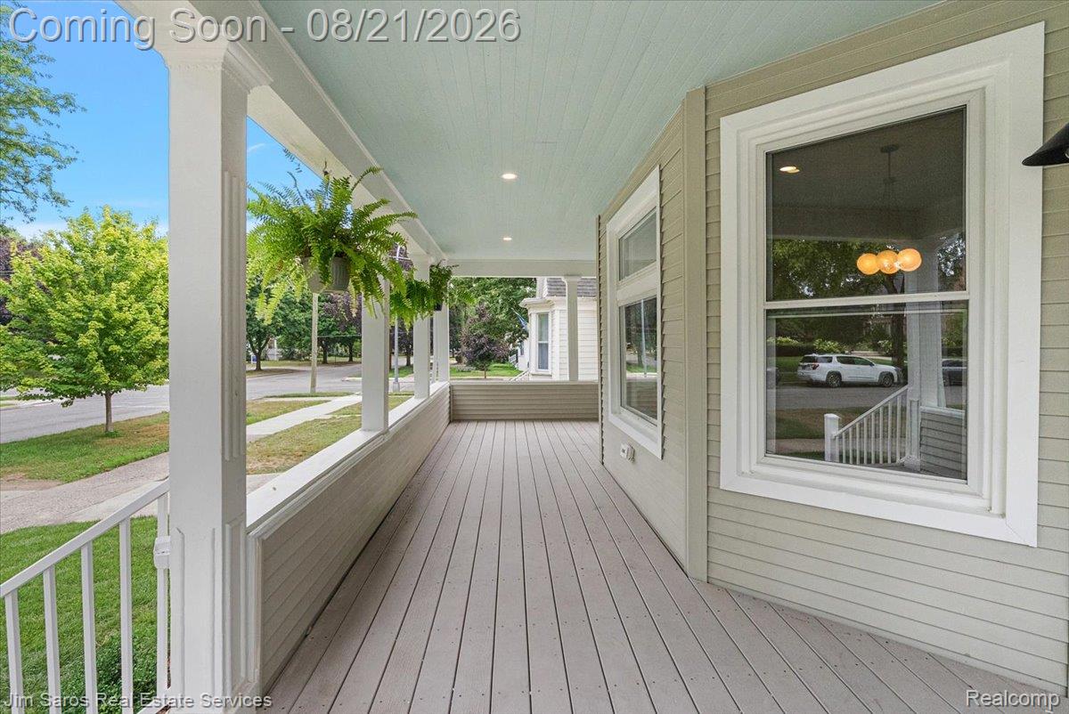 475 Saint Clair Avenue