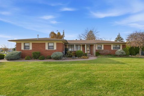 38151 SEAWAY Court Harrison Charter Township MI 48045