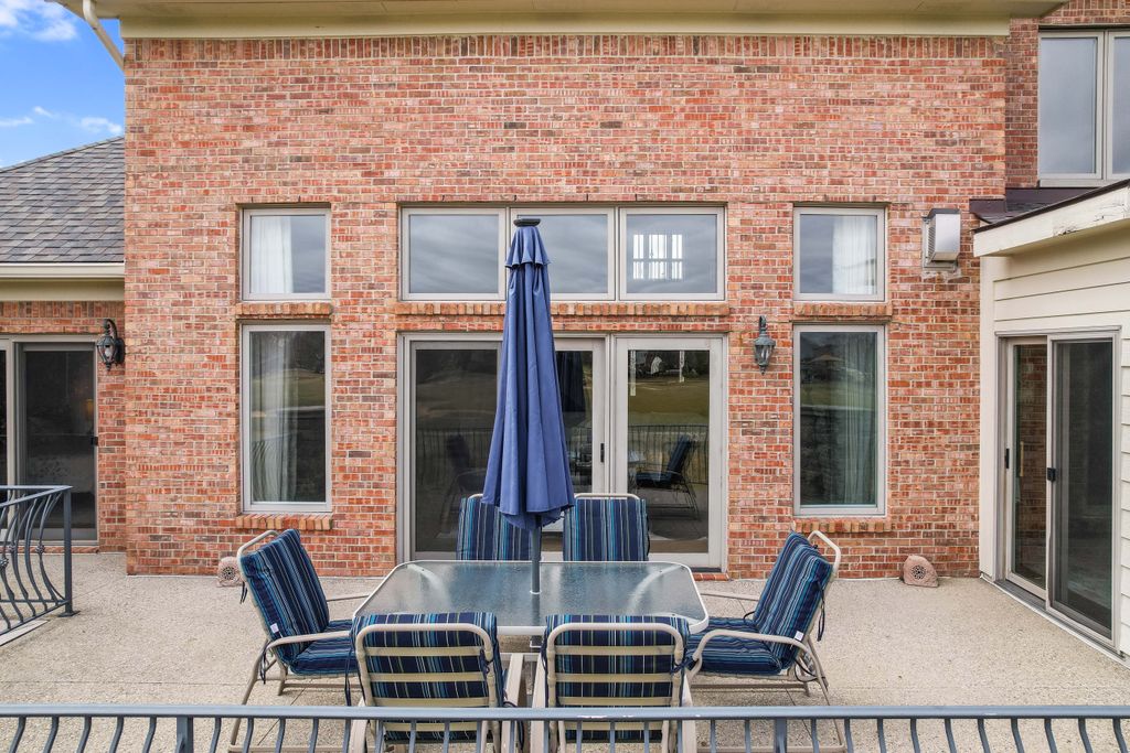 listing image 74