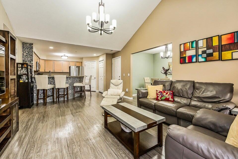 1550 Oakfield Drive