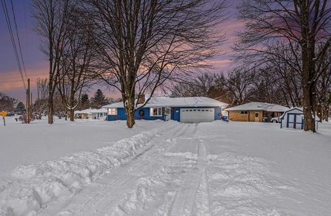 7589 Foxwood Richland Township MI 49083