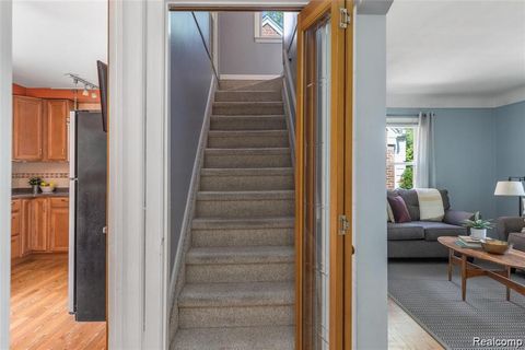 Tiny photo for 2633 N Wilson Avenue, Royal Oak City, MI 48073 (MLS # 20261040693)