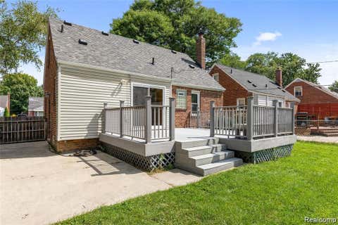 Tiny photo for 2633 N Wilson Avenue, Royal Oak City, MI 48073 (MLS # 20261040693)