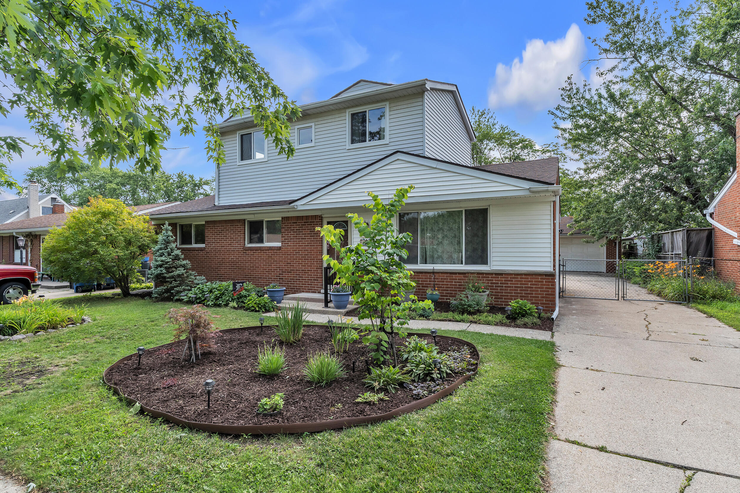 30431 Avon Court