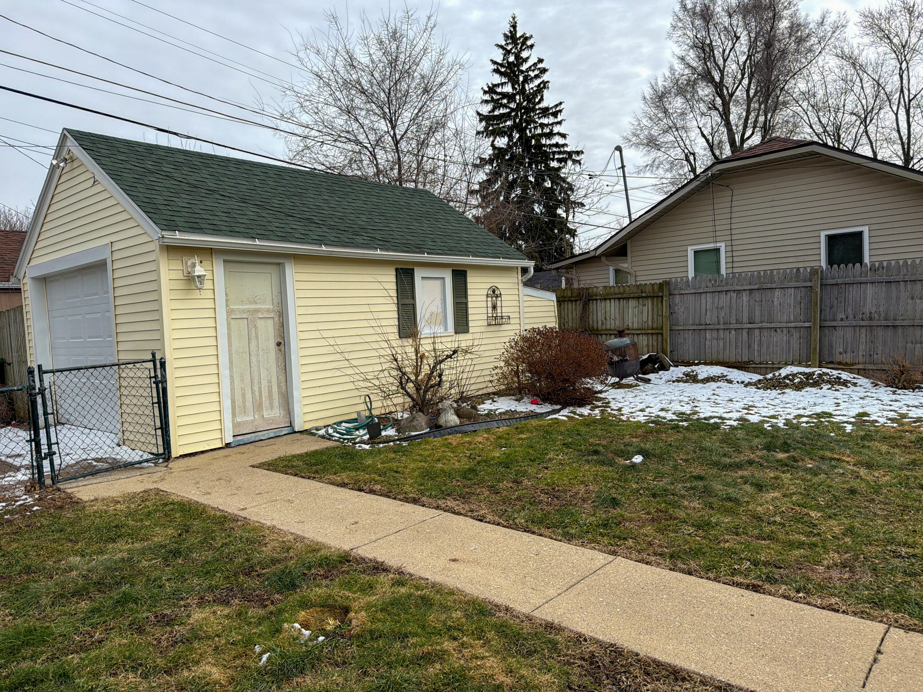 112 Wiltshire Avenue