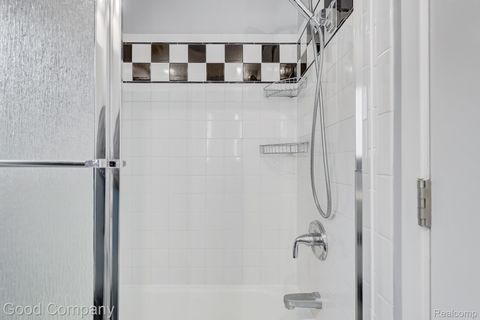 Tiny photo for 1060 W Hazelhurst Street, Ferndale City, MI 48220 (MLS # 20261021688)