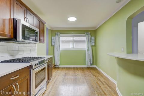 Tiny photo for 1060 W Hazelhurst Street, Ferndale City, MI 48220 (MLS # 20261021688)