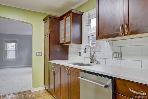 Tiny photo for 1060 W Hazelhurst Street, Ferndale City, MI 48220 (MLS # 20261021688)