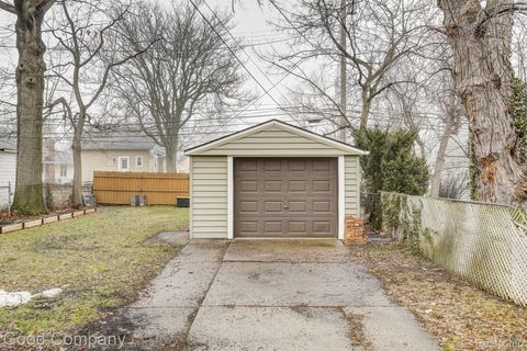 Tiny photo for 1060 W Hazelhurst Street, Ferndale City, MI 48220 (MLS # 20261021688)