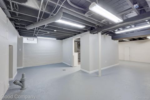 Tiny photo for 1060 W Hazelhurst Street, Ferndale City, MI 48220 (MLS # 20261021688)