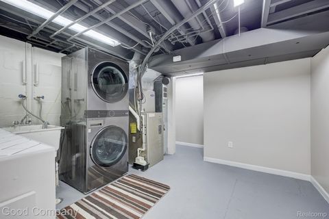 Tiny photo for 1060 W Hazelhurst Street, Ferndale City, MI 48220 (MLS # 20261021688)