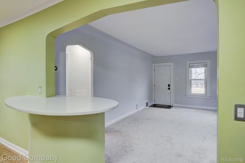 Tiny photo for 1060 W Hazelhurst Street, Ferndale City, MI 48220 (MLS # 20261021688)