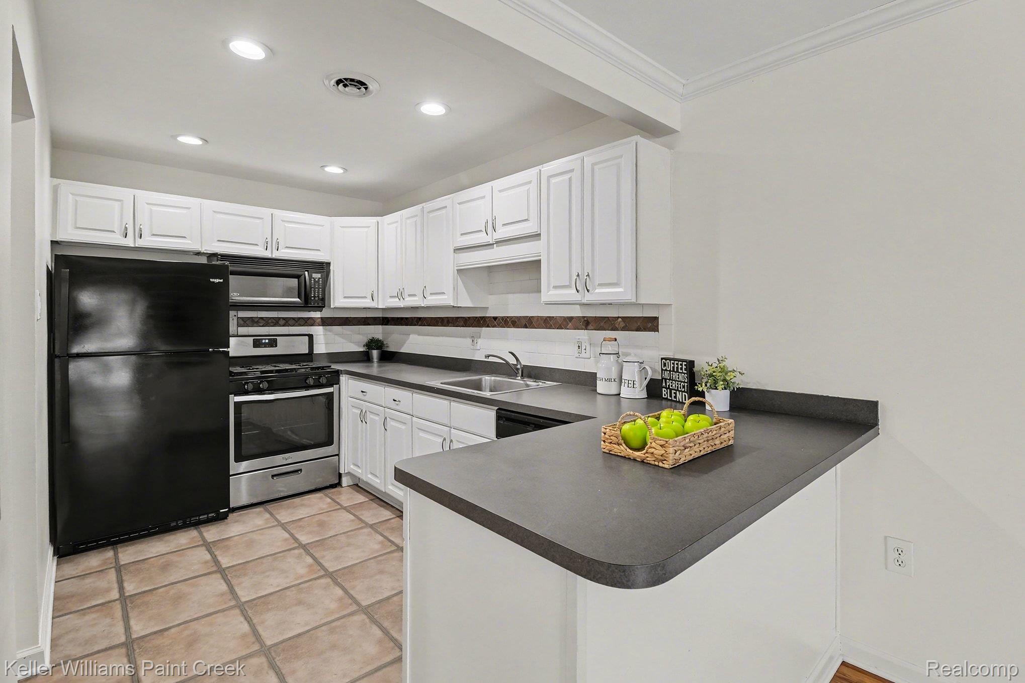 4715 Coolidge Highway 5