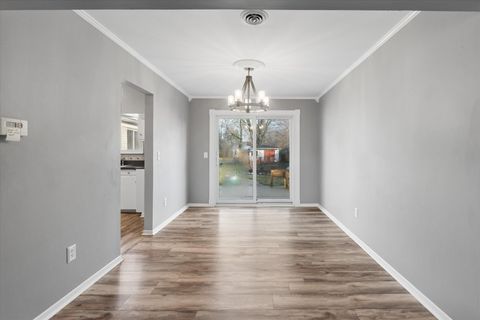 Tiny photo for 640 W Girard Avenue, Madison Heights City, MI 48071 (MLS # 81026009070)