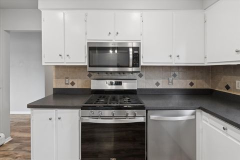 Tiny photo for 640 W Girard Avenue, Madison Heights City, MI 48071 (MLS # 81026009070)