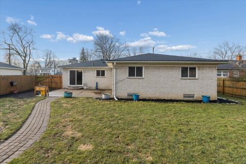 Tiny photo for 640 W Girard Avenue, Madison Heights City, MI 48071 (MLS # 81026009070)