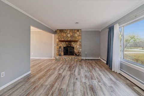 Tiny photo for 640 W Girard Avenue, Madison Heights City, MI 48071 (MLS # 81026009070)