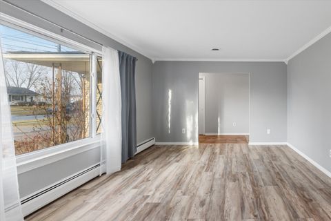 Tiny photo for 640 W Girard Avenue, Madison Heights City, MI 48071 (MLS # 81026009070)