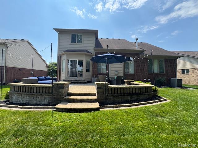 8535 LILLIAN Drive