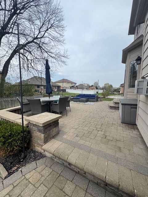 8535 LILLIAN Drive