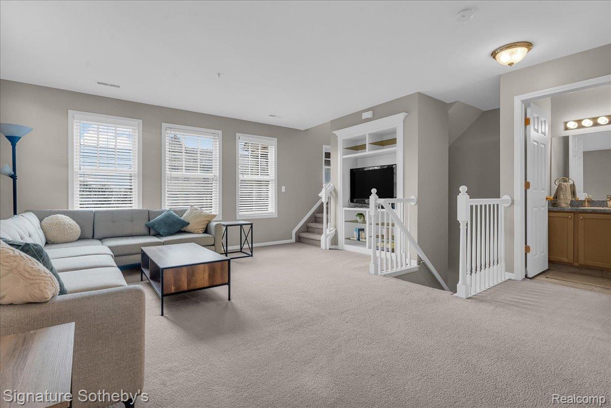182 Amys Walk