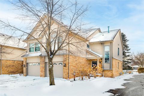 27824 Reo Road Grosse Ile Township MI 48138