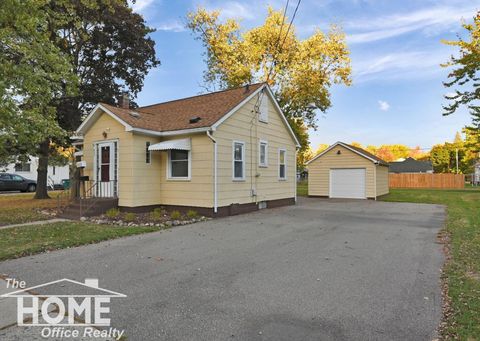 809 Grand Avenue Owosso City MI 48867