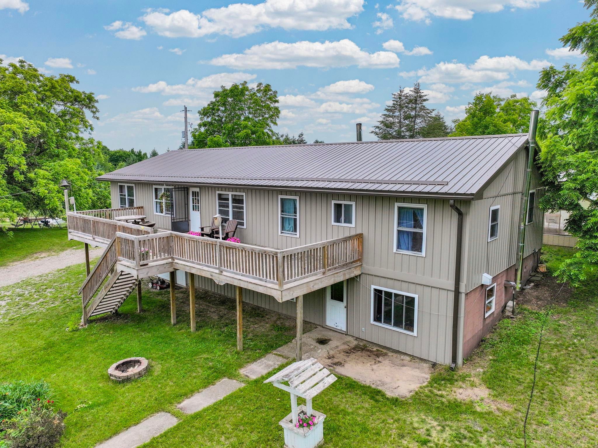6351 N 33 Road