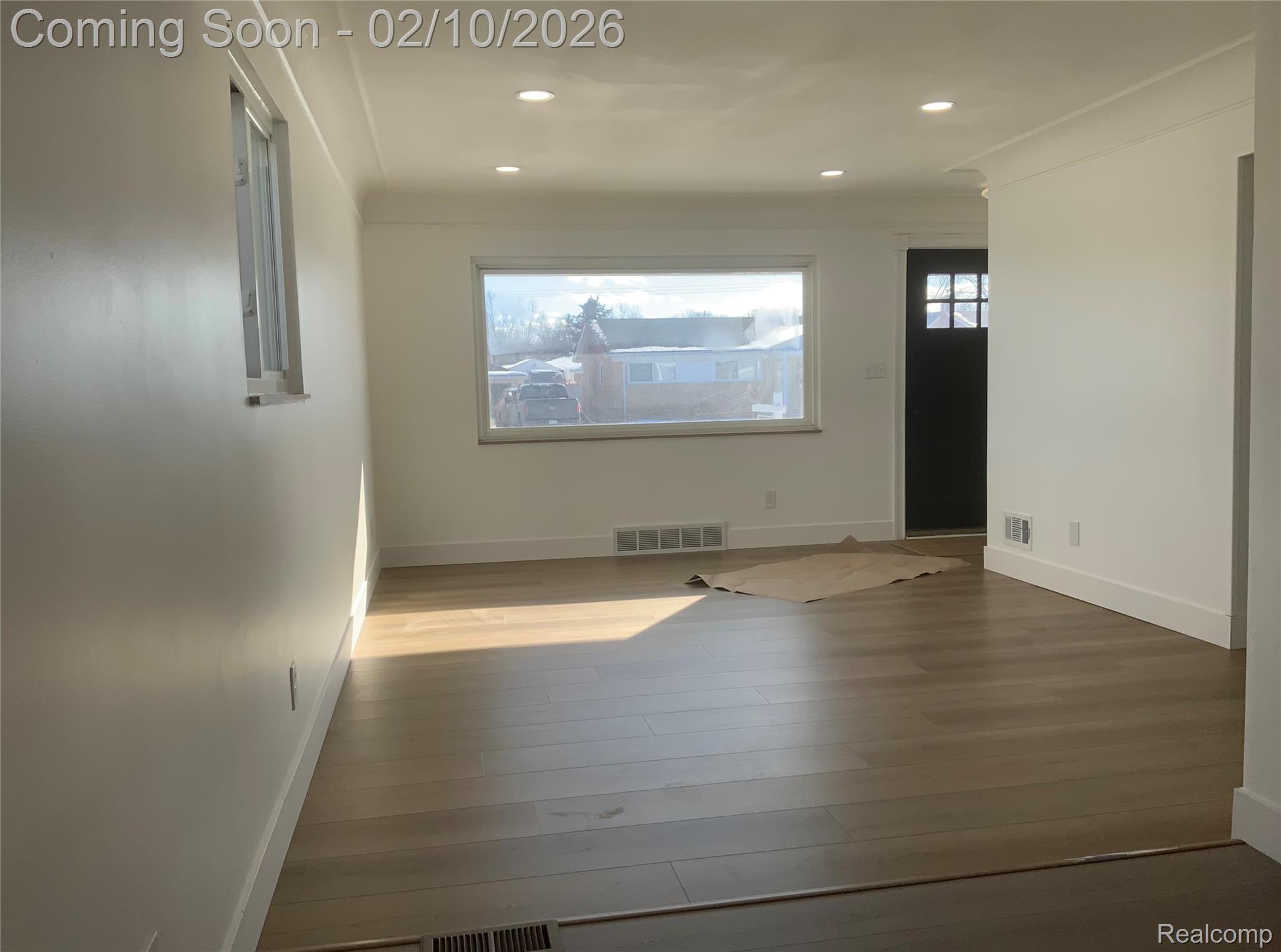 20886 Crestmont Lane