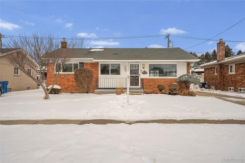 20886 Crestmont Lane Dearborn Heights City MI 48127