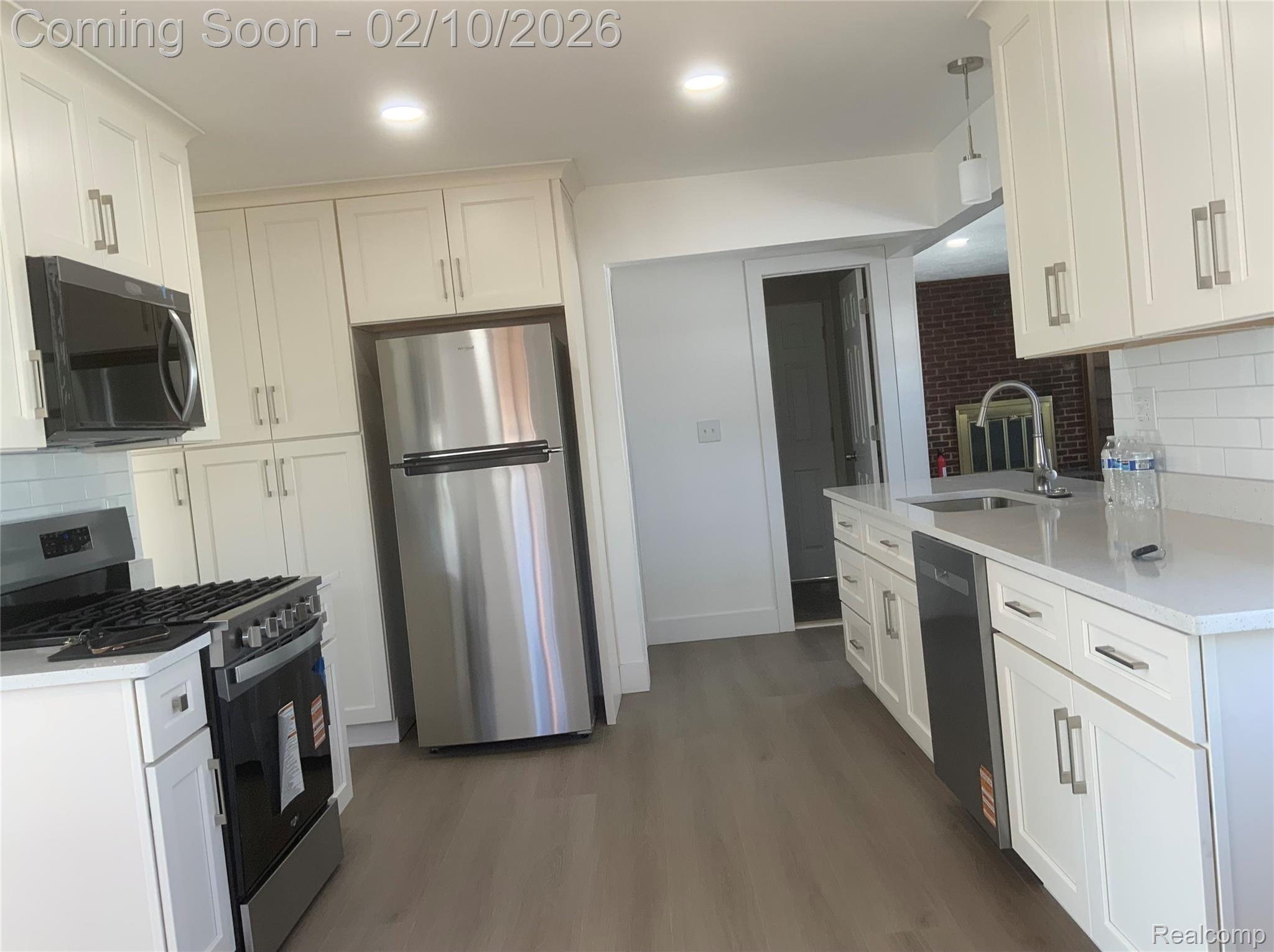 20886 Crestmont Lane