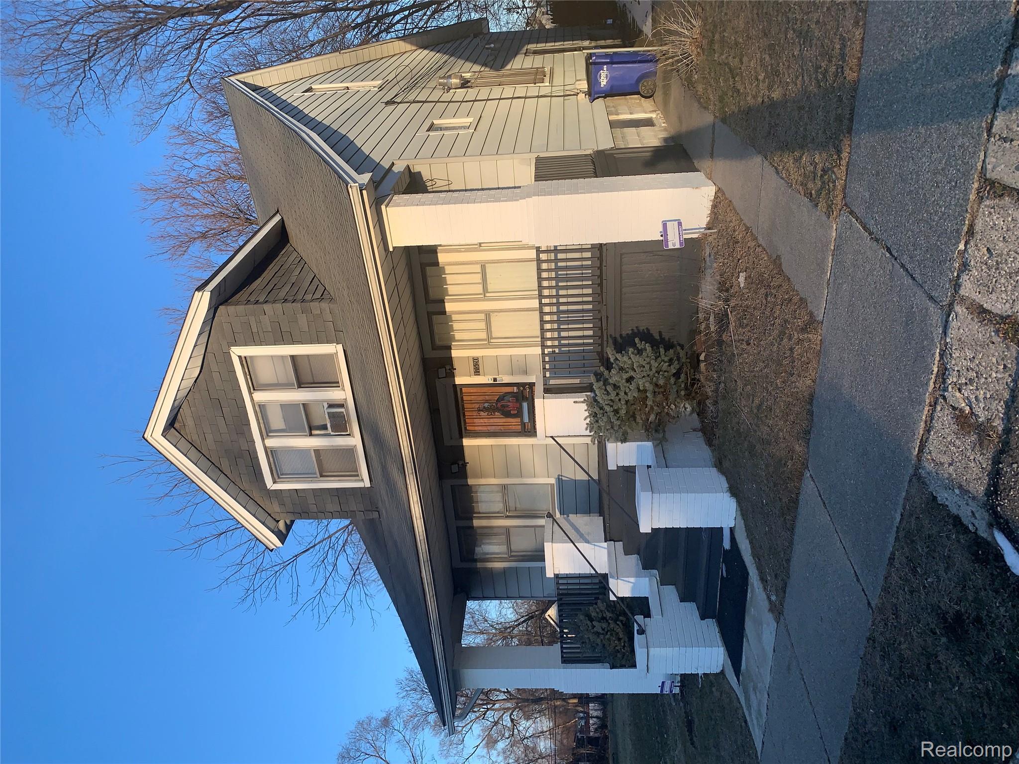 17520 Goddard Street