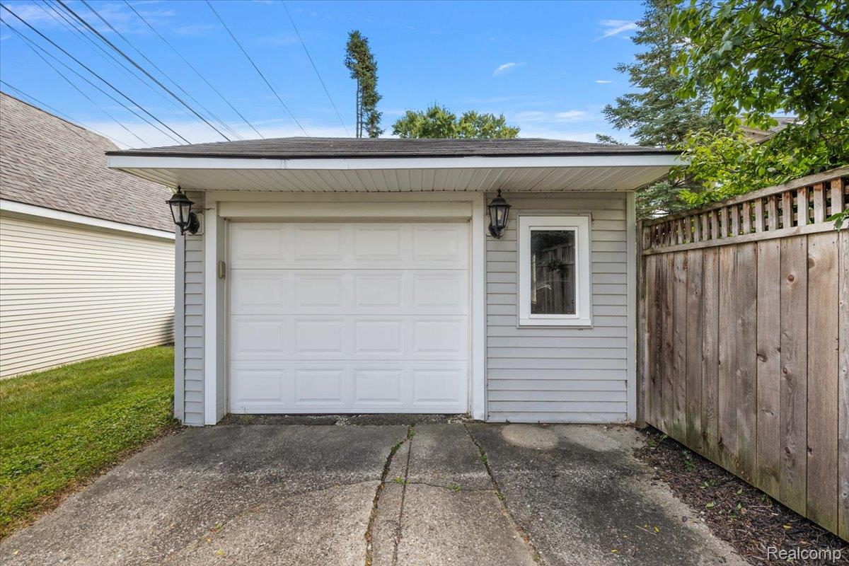 1109 Bird Avenue