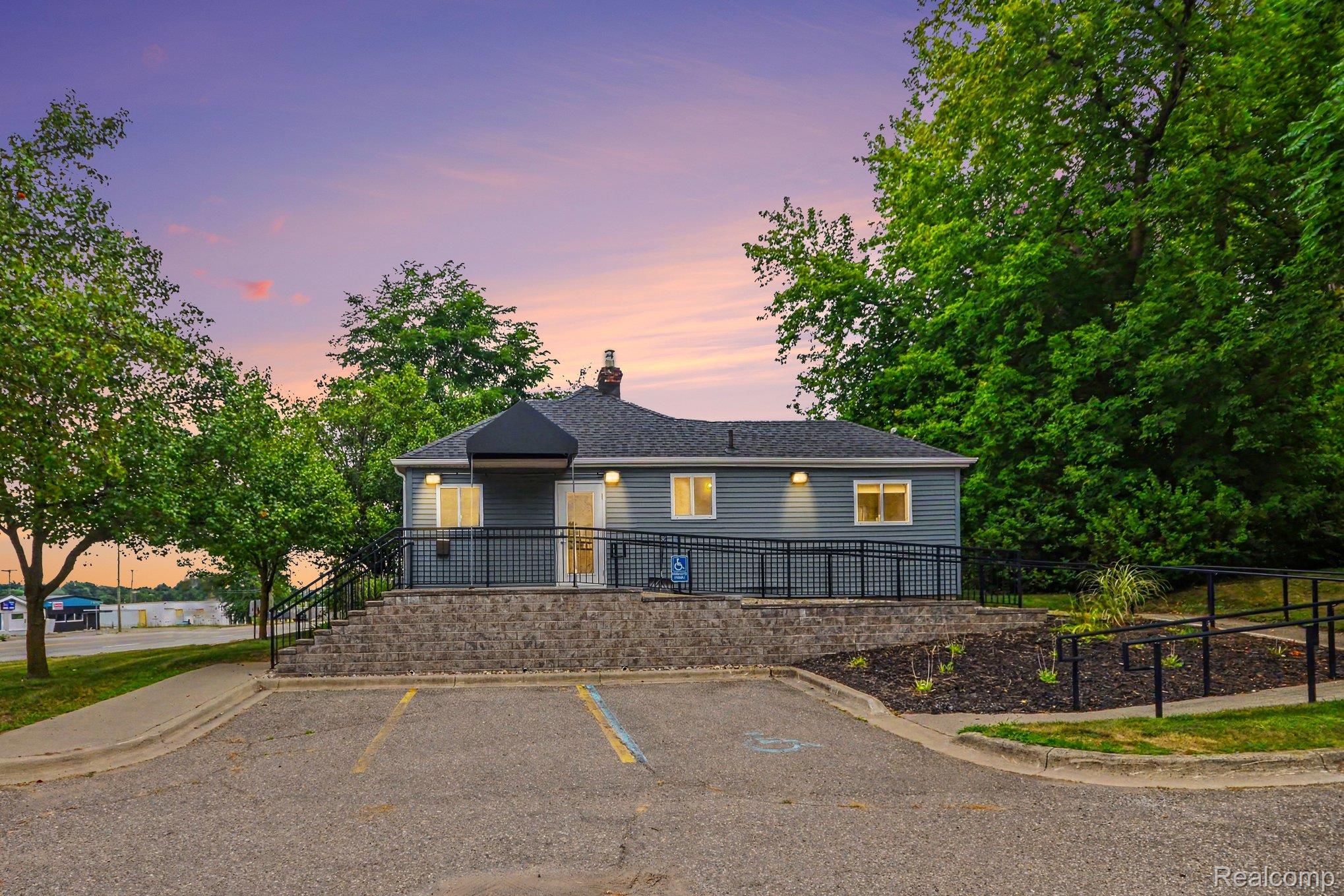 3821 Elizabeth Lake Road