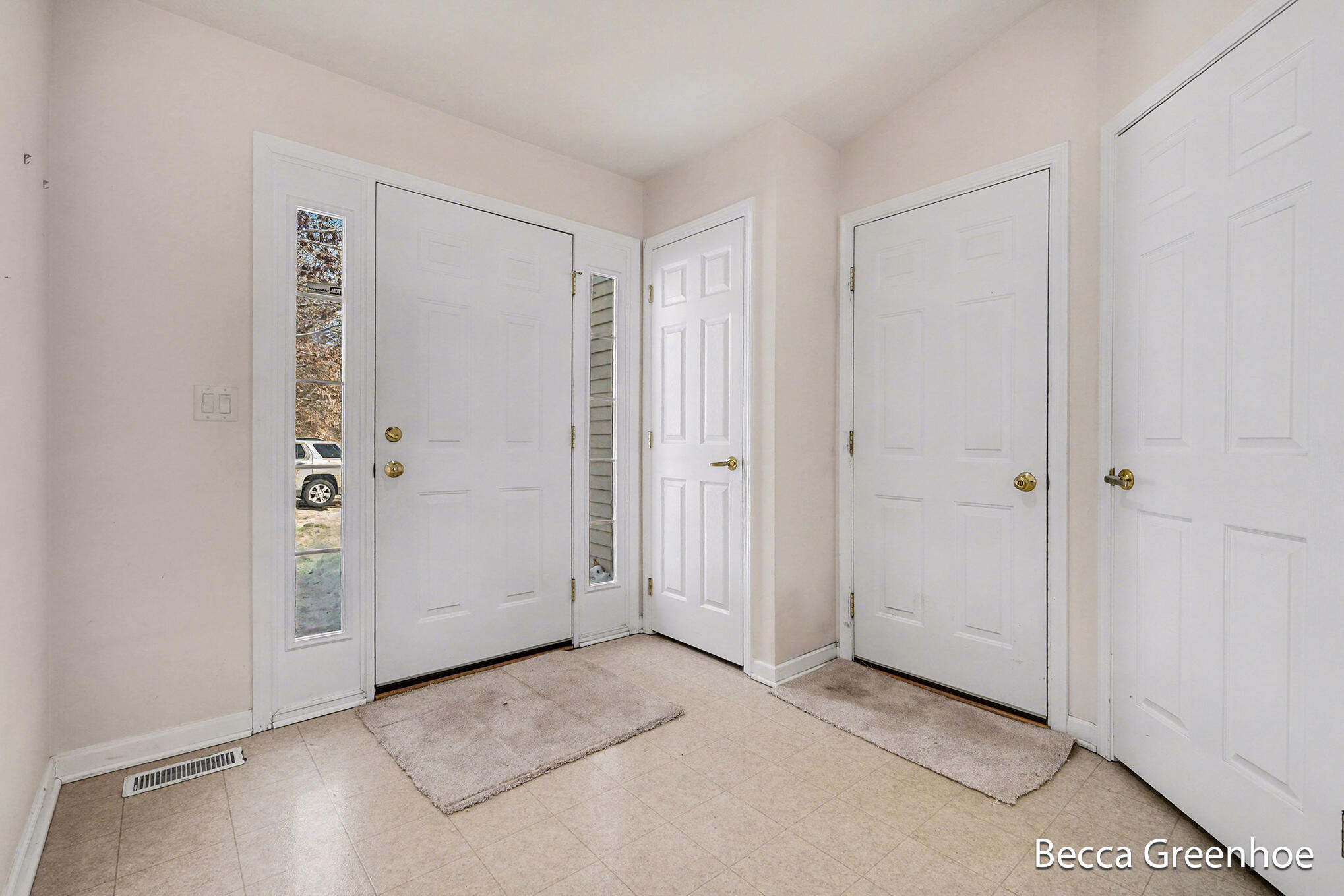 1785 Sanderling Court NE