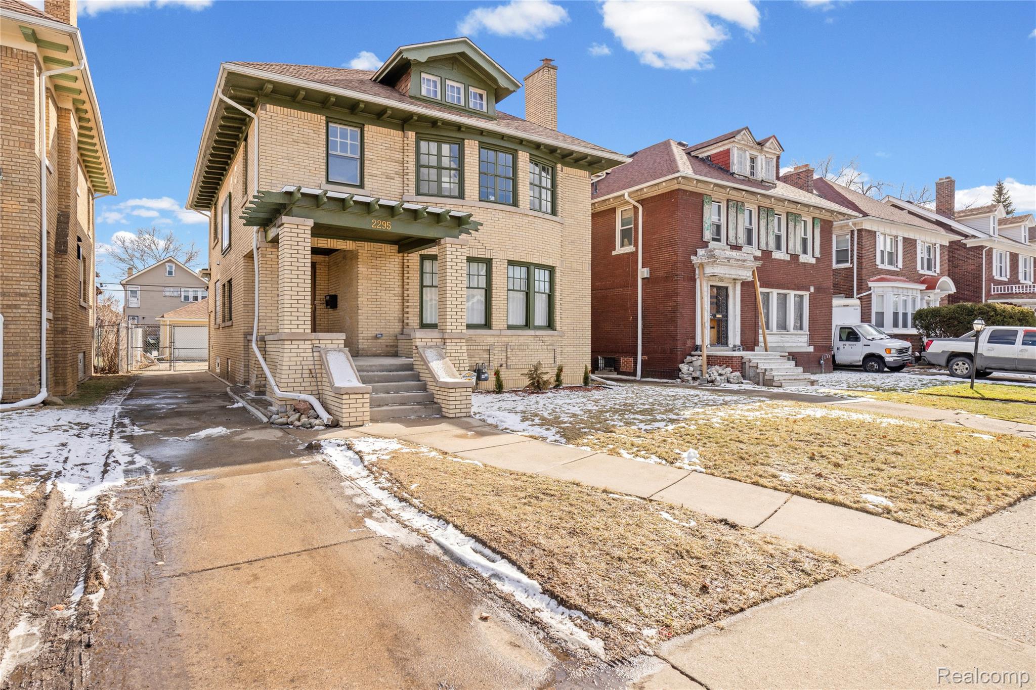 2295 Atkinson Street