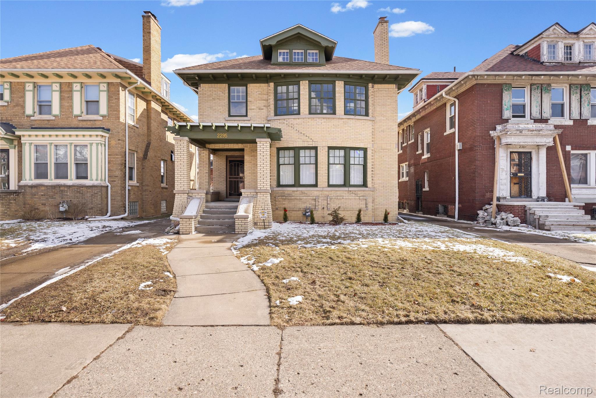 2295 Atkinson Street