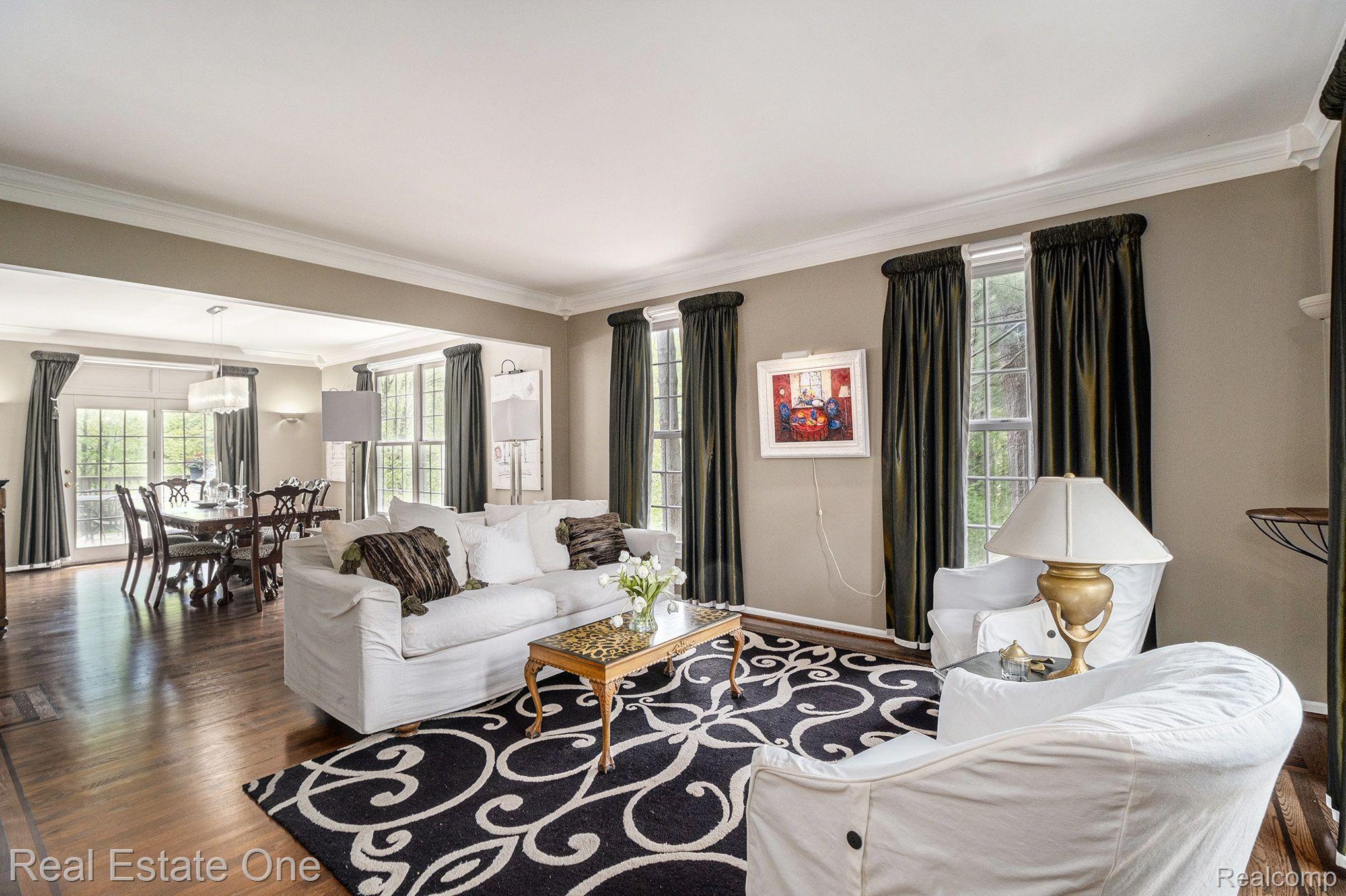 975 PINE NEEDLE Trail