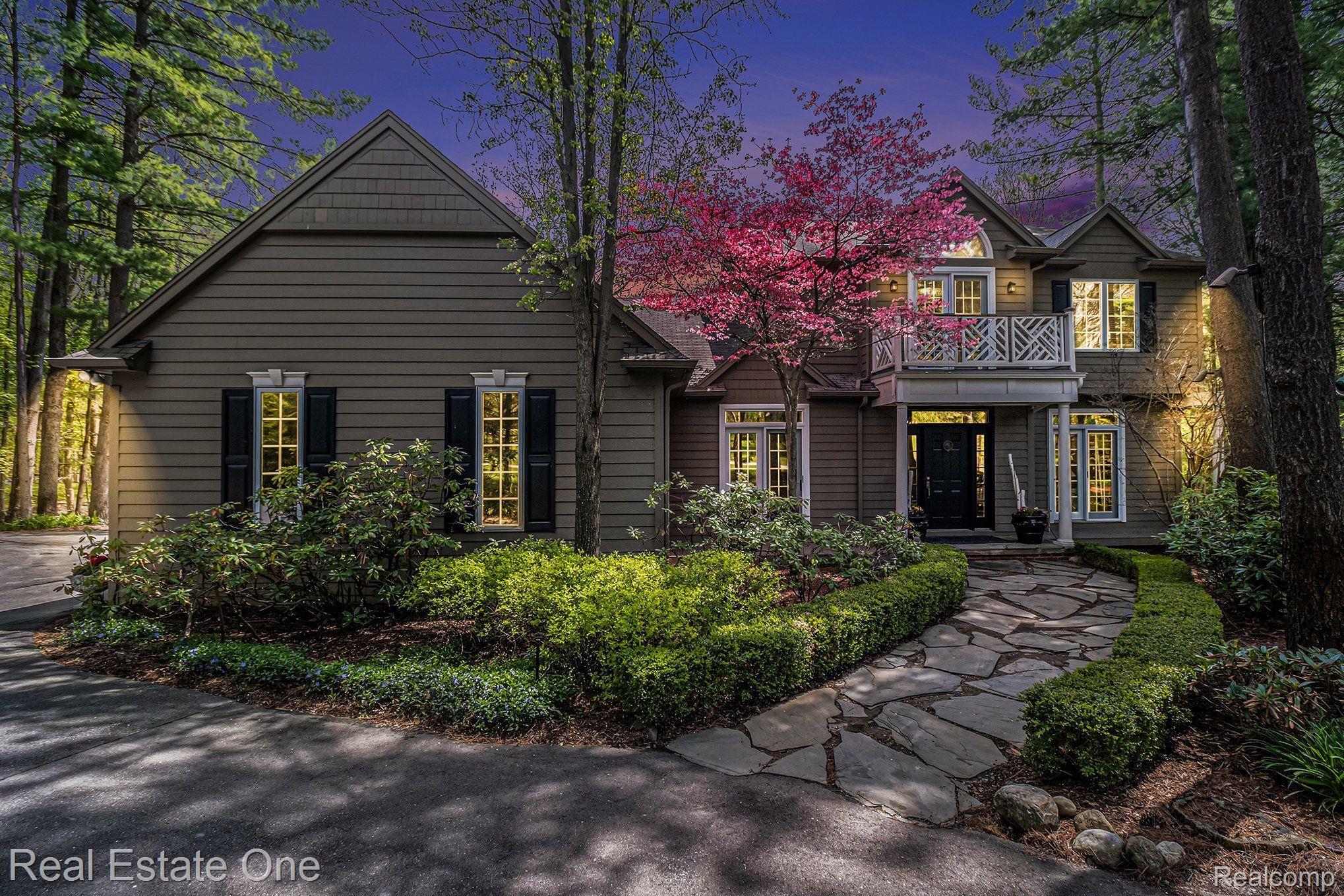 975 PINE NEEDLE Trail