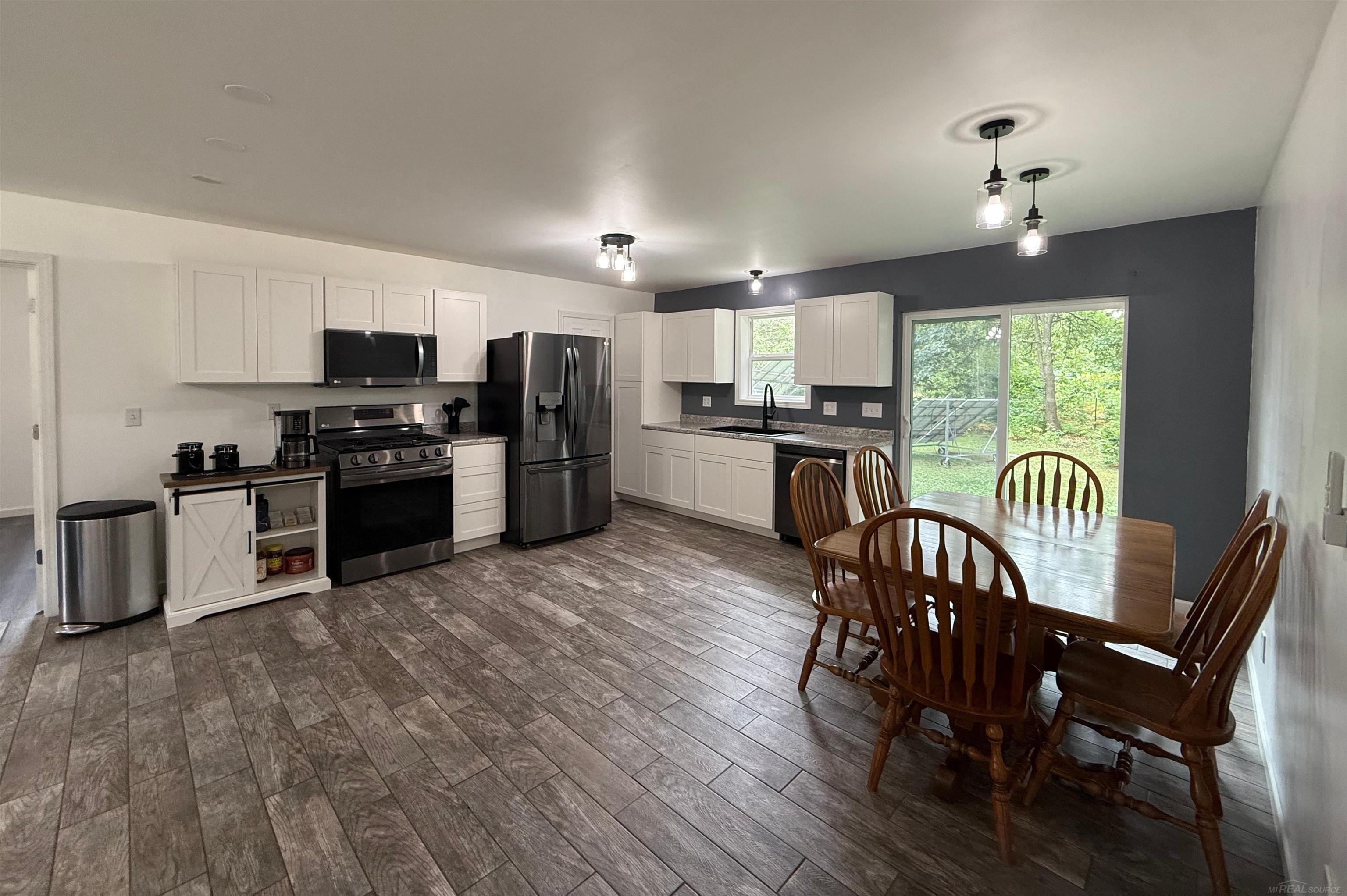 8659 Wood View Drive
