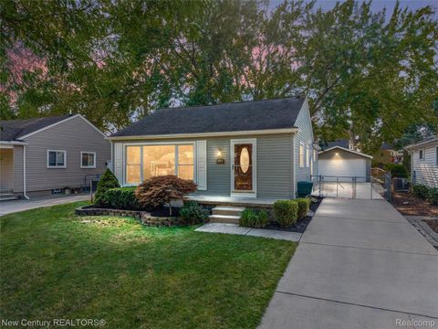 342 S Manitou Avenue Clawson City MI 48017
