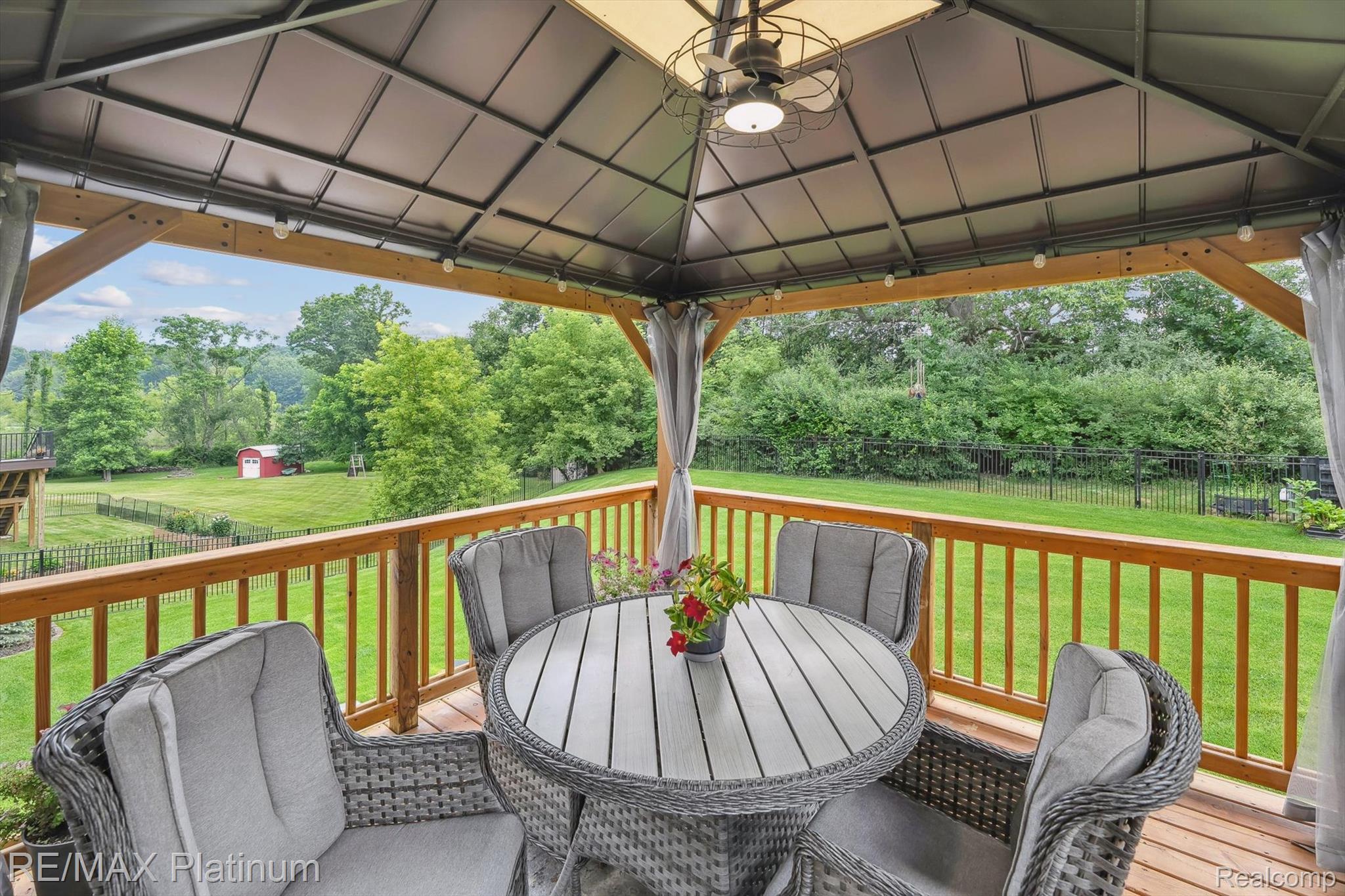2921 Clivedon Road