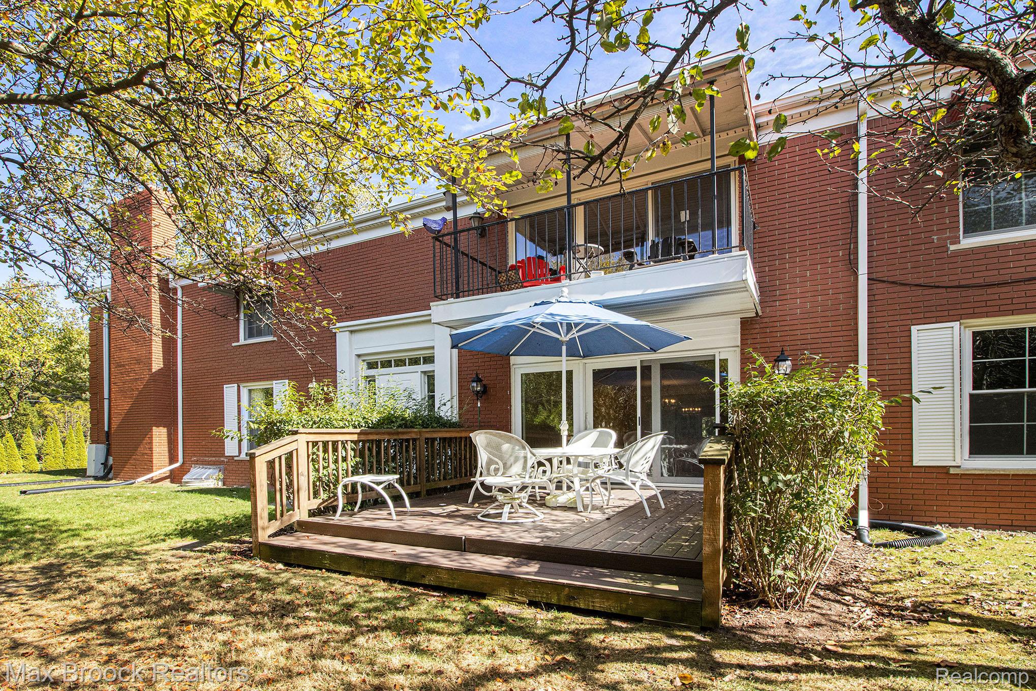 19710 W 13 Mile Road 105