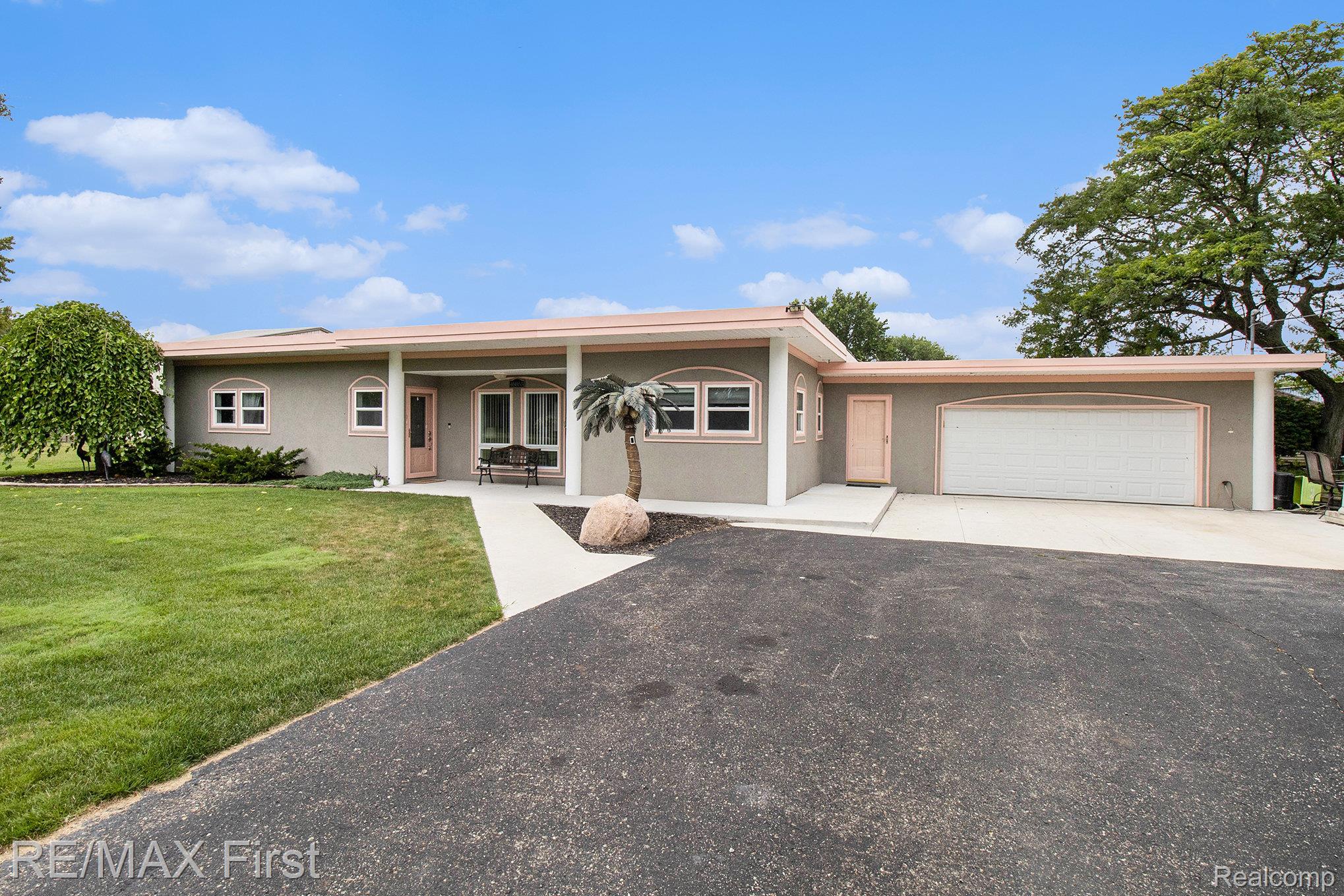 48855 Salt River Drive